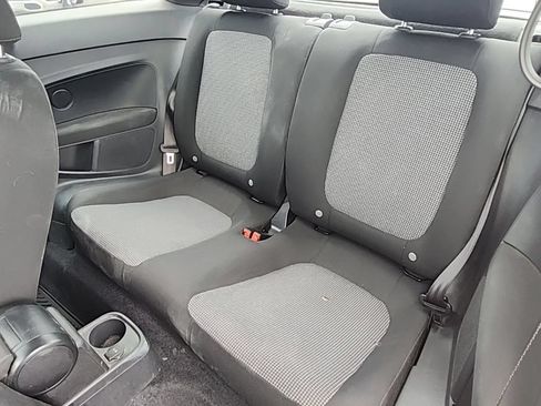 Used 2017 Volkswagen Beetle 1.8T FWD image 16