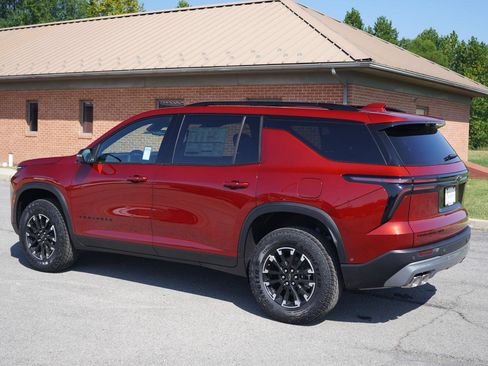 New 2026 Chevrolet Traverse Z71 w/ Enhanced Driving Package image 6