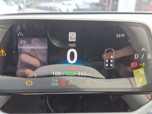 New 2025 Volkswagen ID. Buzz 1st Edition image 10