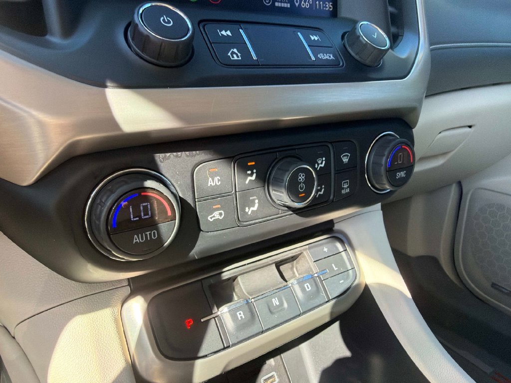 Used 2020 GMC Acadia Denali w/ Denali Ultimate Package AWD/4WD image 27