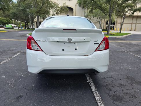 Used 2017 Nissan Versa SV w/ SV Special Edition Package FWD image 4