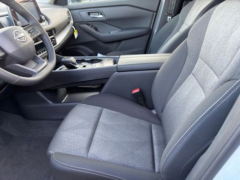 New 2026 Nissan Rogue SV image 9