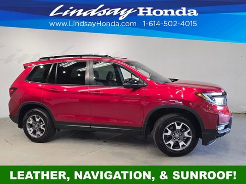 Used 2023 Honda Passport TrailSport image 3