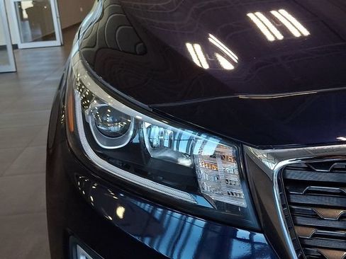 Used 2019 Kia Sedona LX FWD image 10