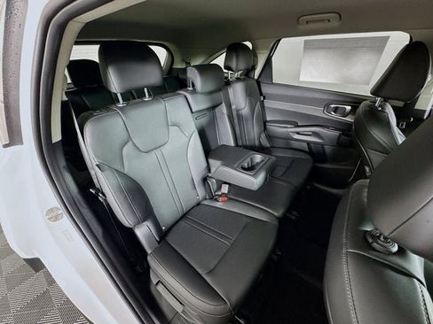 New 2026 Kia Sorento S image 27