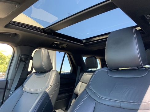 Used 2022 Ford Explorer ST w/ Equipment Group 401A image 21