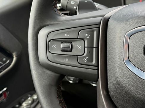 Used 2025 GMC Sierra 1500 AT4 w/ AT4 Premium Package AWD/4WD image 21