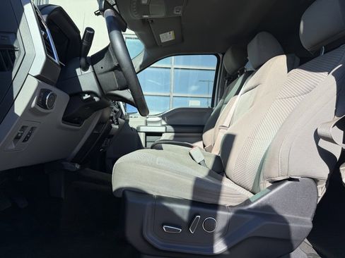 Used 2015 Ford F150 XLT w/ Equipment Group 302A Luxury image 7