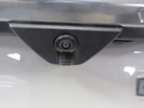 Used 2023 Ford Expedition Platinum image 23