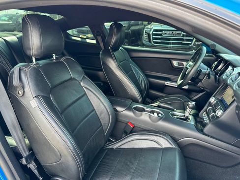 Used 2019 Ford Mustang Coupe w/ Equipment Group 101A RWD image 19