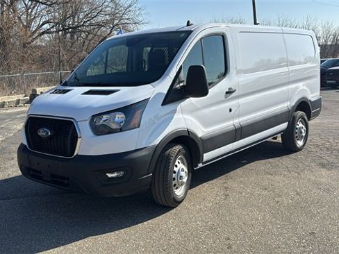 Certified 2024 Ford Transit 250 Low Roof AWD w/ Exterior Upgrade Package image 6