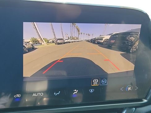 Used 2026 Chevrolet Equinox EV LT FWD image 10