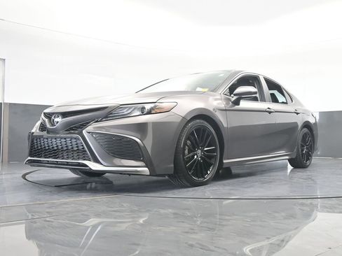 Used 2021 Toyota Camry XSE image 53