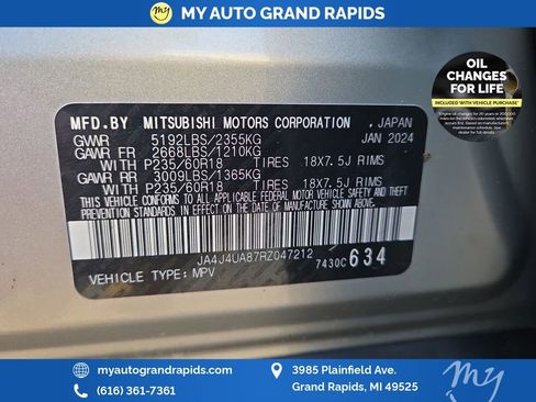 Used 2024 Mitsubishi Outlander ES image 36