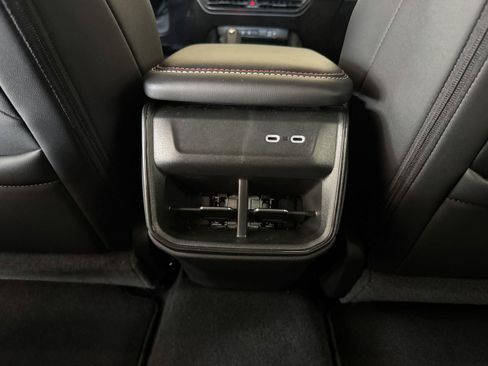 New 2026 Dodge Charger R/T w/ Driver Convenience Group AWD/4WD image 34