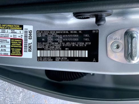 Used 2020 Toyota Sequoia Platinum RWD image 30
