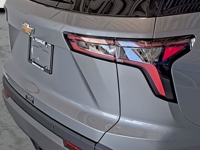 New 2027 Chevrolet Equinox LT FWD image 15