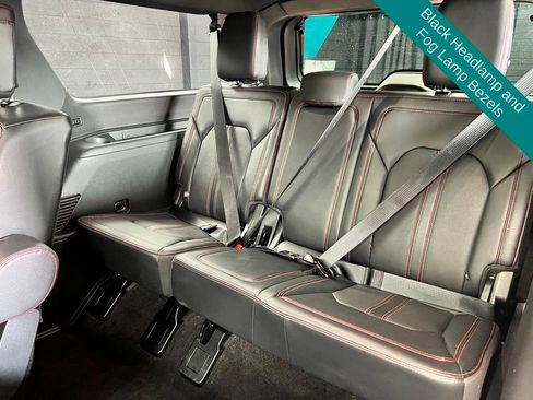 Used 2022 Ford Expedition Max Limited AWD/4WD image 19