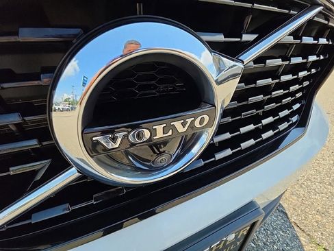 Used 2019 Volvo XC40 T5 R-Design AWD/4WD image 41