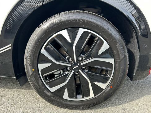 Used 2023 Kia EV6 Wind w/ Wind Technology Package image 55