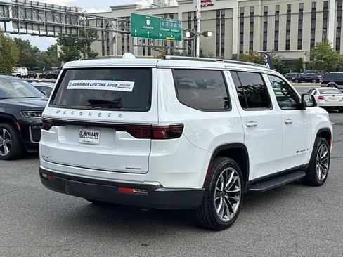 Used 2022 Jeep Wagoneer Series II w/ Convenience Group I AWD/4WD image 3