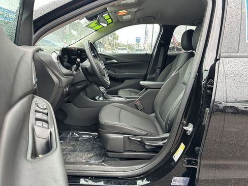 Used 2025 Buick Encore GX Preferred image 19