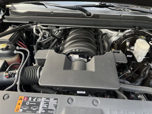 Used 2017 Chevrolet Tahoe LT w/ Luxury Package image 35