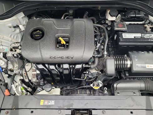 Used 2019 Hyundai Elantra SE w/ Cargo Package FWD image 30