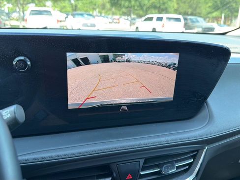 Used 2025 Buick Encore GX Preferred FWD image 19