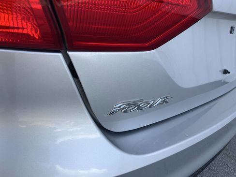 Used 2012 Ford Focus SE image 8