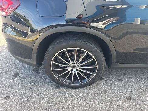 Used 2021 Mercedes-Benz GLC 300 image 10