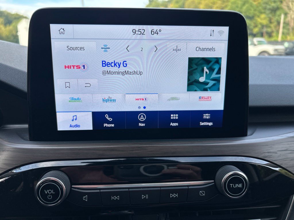 Used 2020 Ford Escape Titanium AWD/4WD image 23
