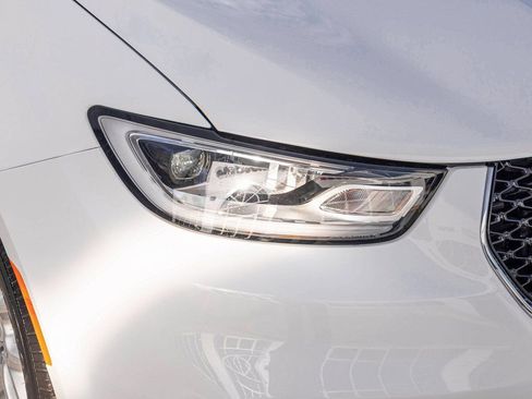 New 2026 Chrysler Pacifica Select image 33