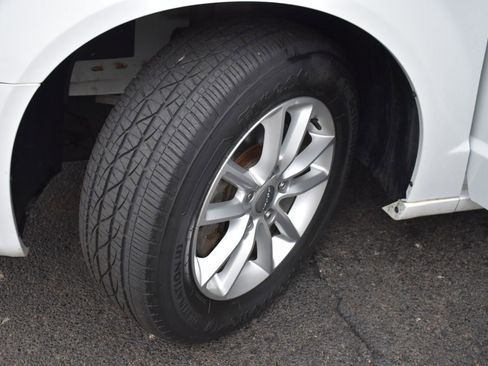 Used 2019 Dodge Grand Caravan SXT image 50