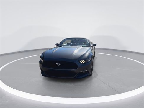 Used 2016 Ford Mustang Premium image 3