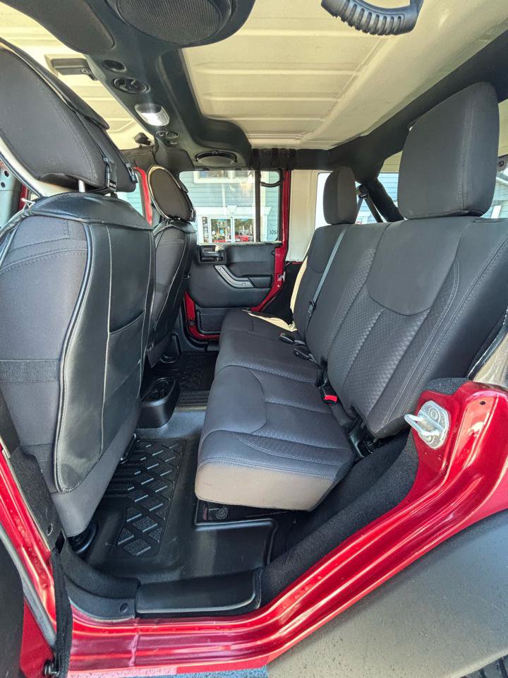 Used 2013 Jeep Wrangler Unlimited Sport AWD/4WD image 24