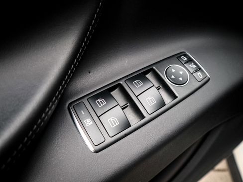 Used 2020 Tesla Model X Long Range image 15