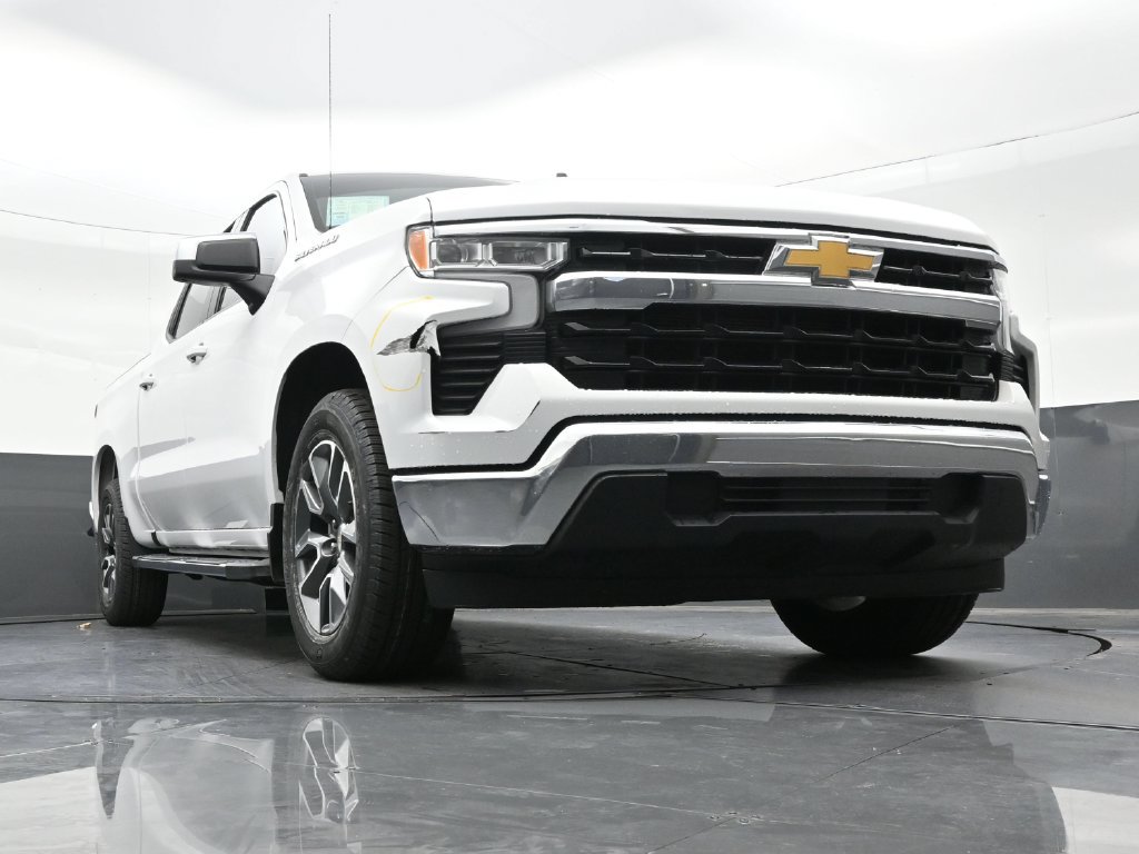 Used 2023 Chevrolet Silverado 1500 LT RWD image 29