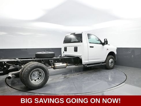 New 2026 RAM 3500 Tradesman w/ Chrome Appearance Group AWD/4WD image 8