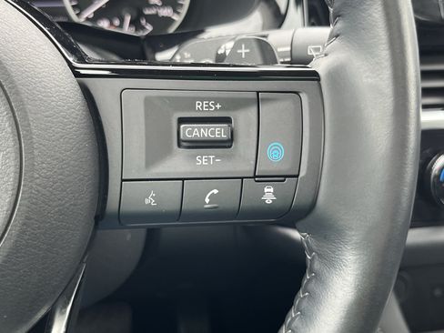 Used 2023 Nissan Pathfinder SL w/ SL Premium Package AWD/4WD image 24