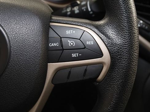 Used 2015 Jeep Cherokee Sport w/ Sport Appearance Group AWD/4WD image 25