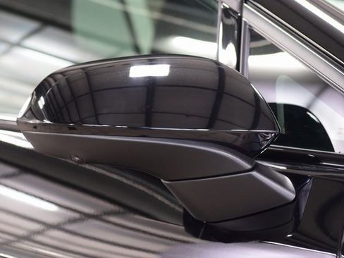 New 2025 Chevrolet Equinox EV RS w/ Convenience Package II image 16