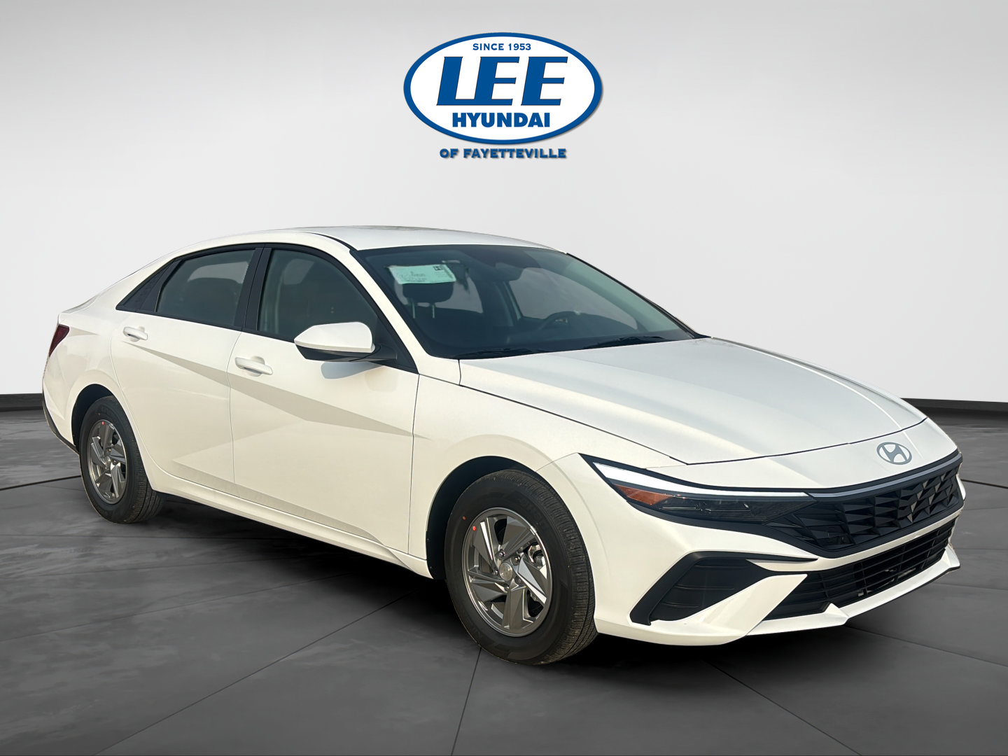 Certified 2026 Hyundai Elantra SE FWD image 1