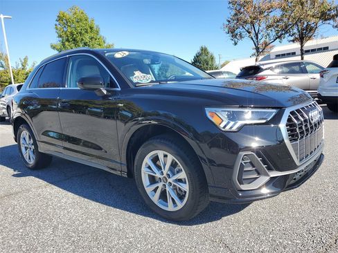 Used 2024 Audi Q3 2.0T Premium Plus image 3