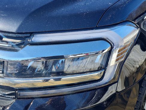 Used 2023 Ford Expedition Max Limited image 9