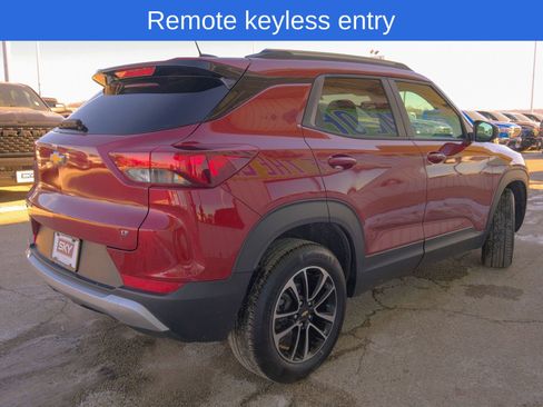 Used 2025 Chevrolet TrailBlazer LT image 8