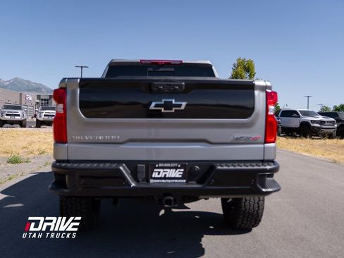 Used 2024 Chevrolet Silverado 1500 ZR2 w/ Technology Package image 14