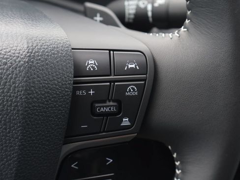 Used 2026 Toyota Camry SE FWD image 19