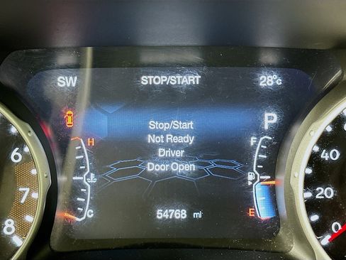 Used 2020 Jeep Compass Trailhawk w/ Cold Weather Group image 19