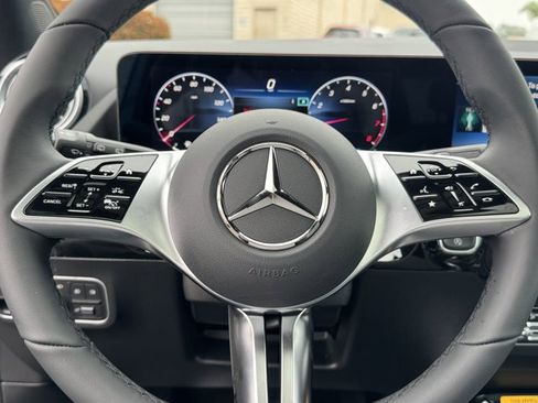 New 2026 Mercedes-Benz GLA 250 image 11